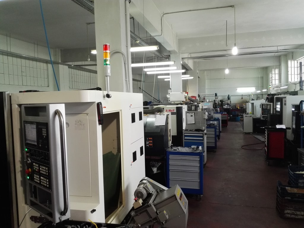 Modern production and processing CNC Machining line