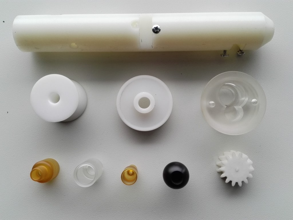 plastic parts components manufacturer